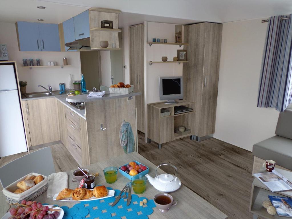 Camping La Belle Etoile Мелён Номер фото