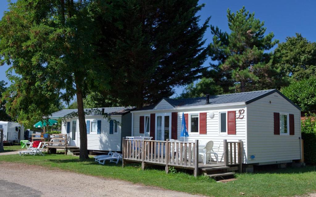 Camping La Belle Etoile Мелён Экстерьер фото